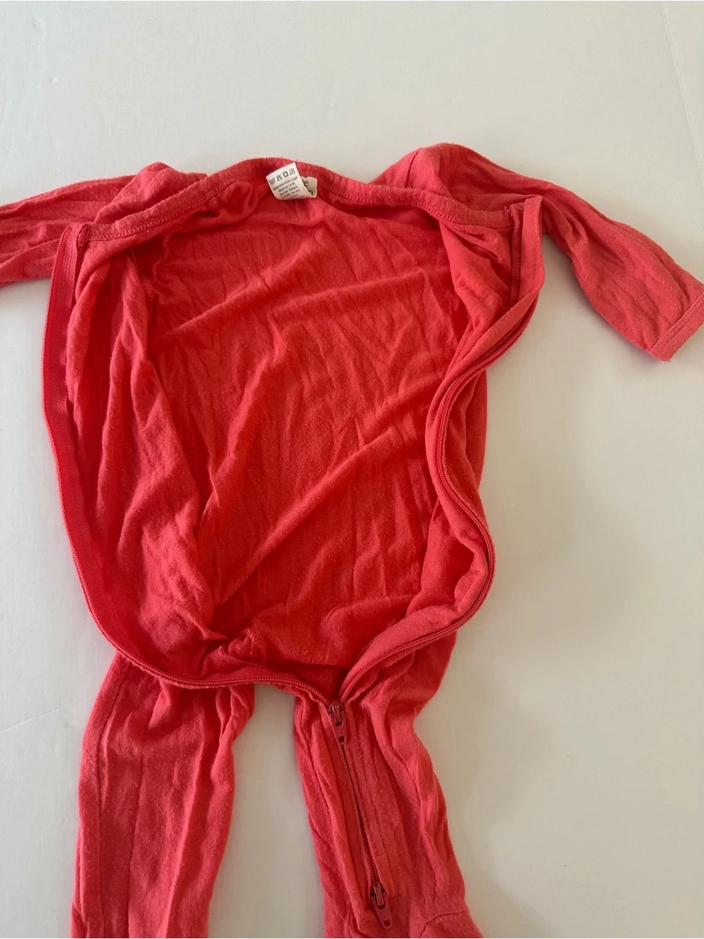 Kate Quinn Bamboo Coral Baby Footie Romper Size 0-3 Months GUC